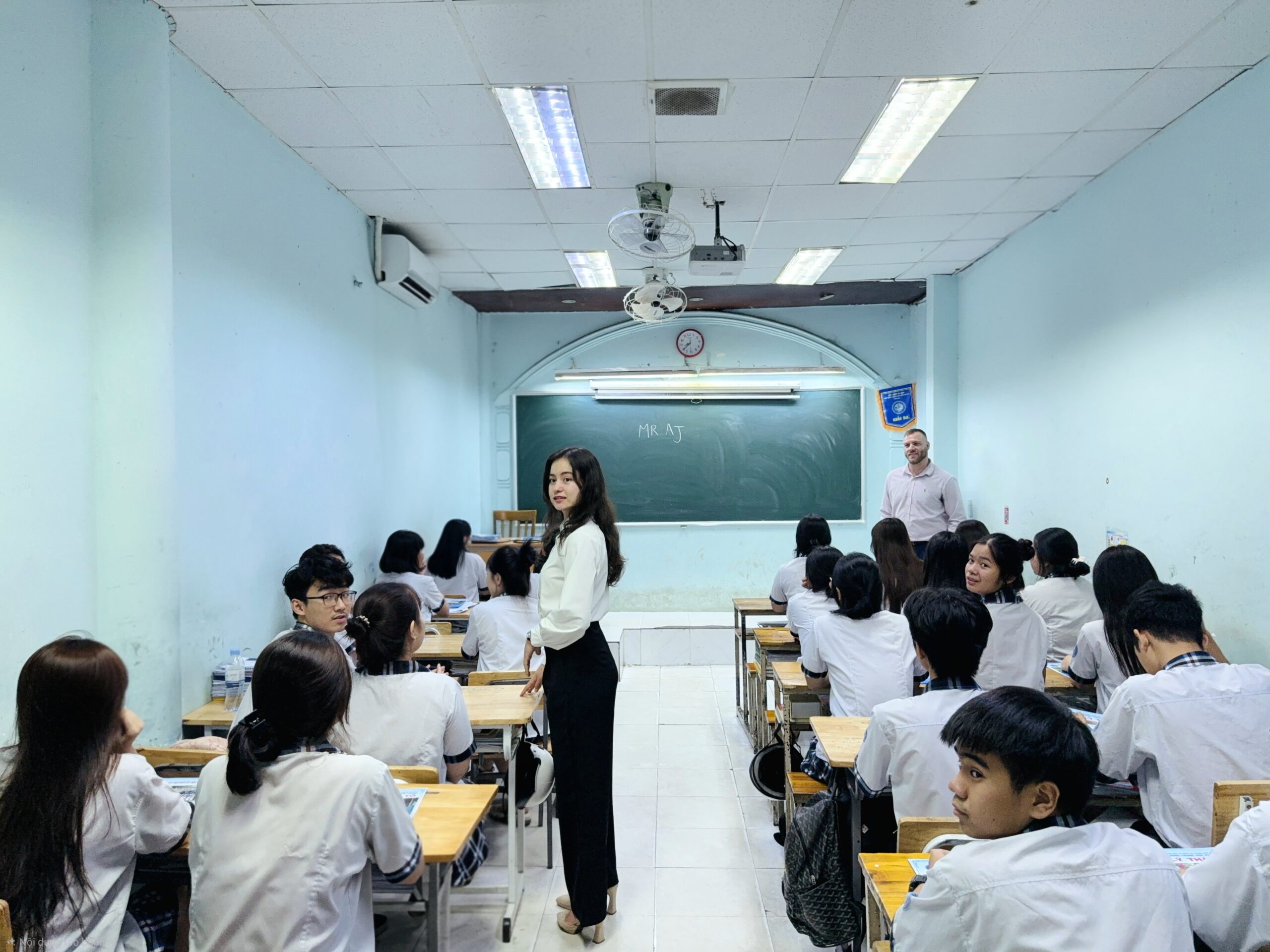 Phòng học hiện đại