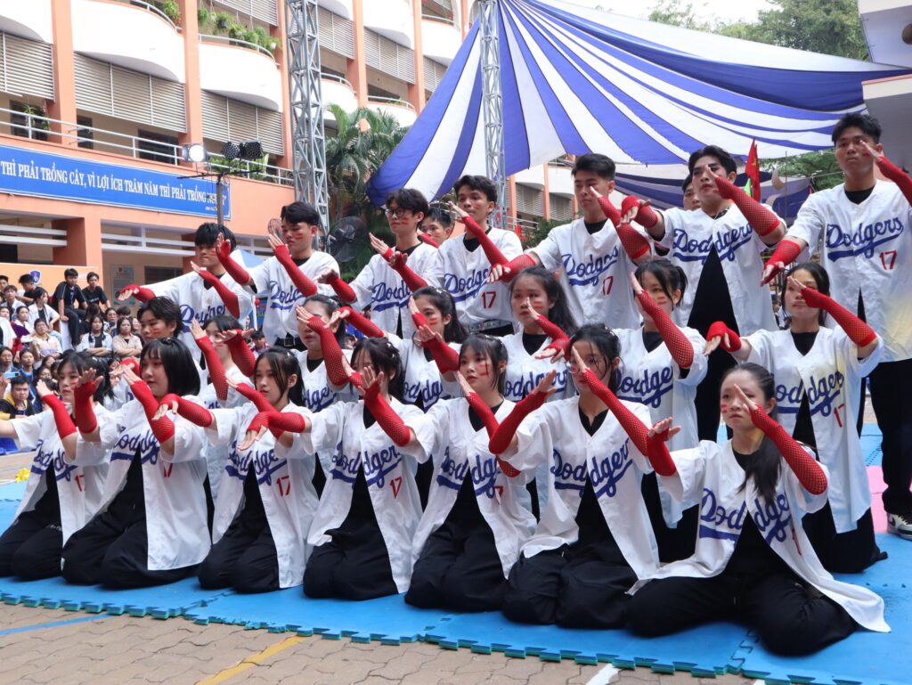  Học sinh tham gia hoạt động yêu thích