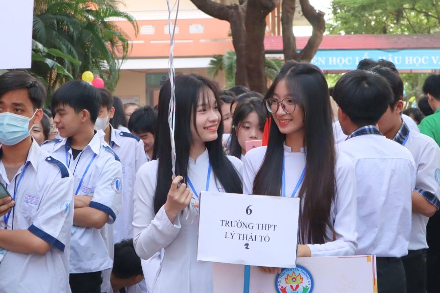 Trường cấp ba tại TPHCM - THPT Lý Thái Tổ 