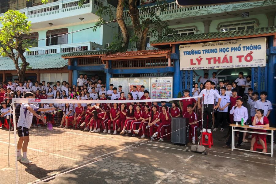 Trường THPT Lý Thái Tổ 